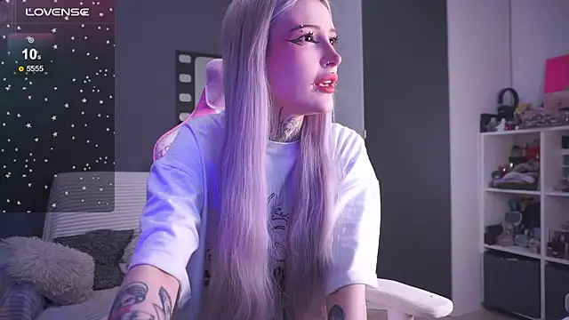 fraulein mooon online show from January 12, 6:26 pm