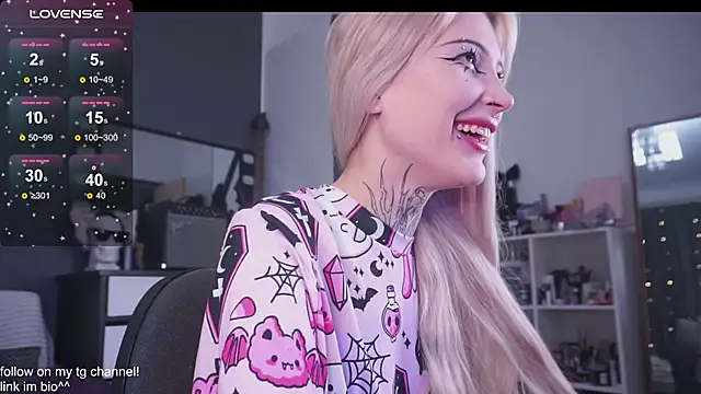 fraulein mooon online show from September 25, 8:48 pm