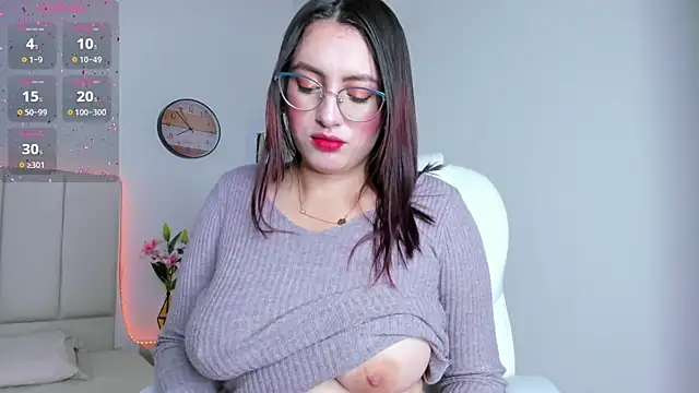 VioletPearson online show from October 15, 12:24 pm