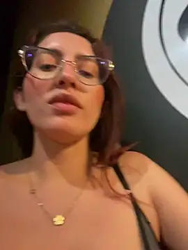 VioletPearson online show from March 11, 12:11 am