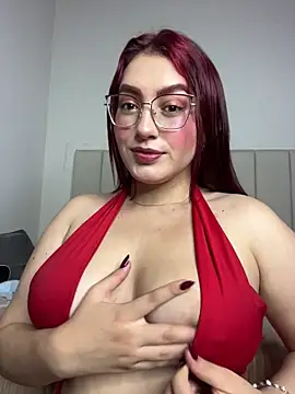 Snapshot of VioletPearson chatting on July 14, 8:41 am VioletPearson online show from July 14, 8:41 am