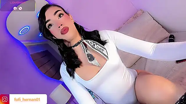 Snapshot of Sofi_hdz chatting on May 17, 8:53 pm Sofi hdz online show from May 17, 8:53 pm