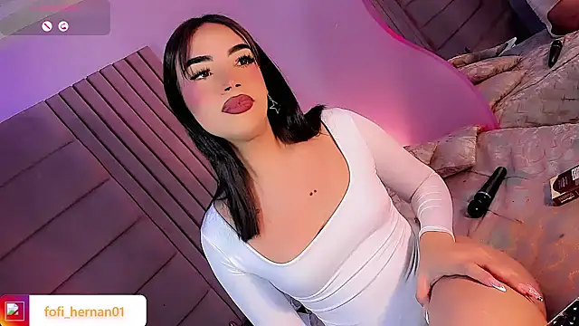 Snapshot of Sofi_hdz chatting on July 23, 9:22 pm Sofi hdz online show from July 23, 9:22 pm