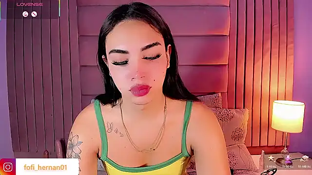 Snapshot of Sofi_hdz chatting on July 14, 9:10 pm Sofi hdz online show from July 14, 9:10 pm