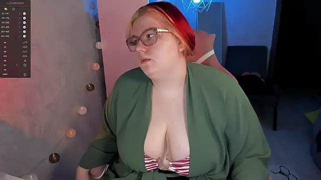 Melissa Purr online show from May 3, 5:49 pm