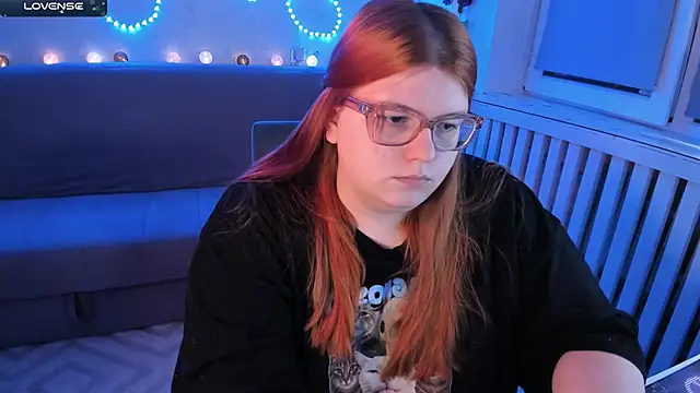 Snapshot of Melissa_Purr chatting on November 27, 2:01 am Melissa Purr online show from November 27, 2:01 am