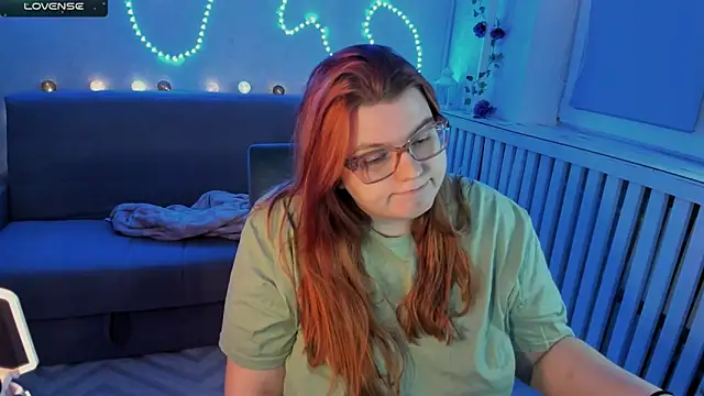 Snapshot of Melissa_Purr chatting on November 24, 6:19 pm Melissa Purr online show from November 24, 6:19 pm