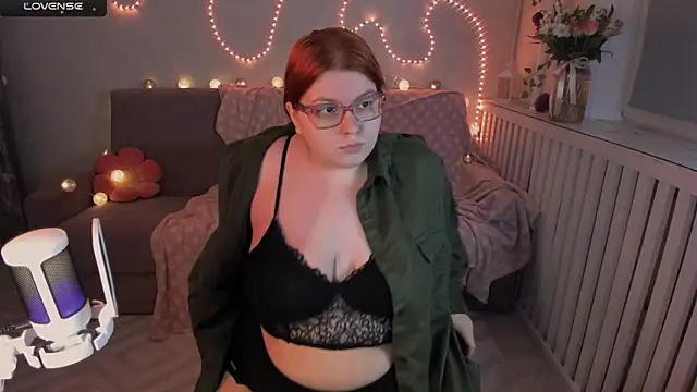 Snapshot of Melissa_Purr chatting on November 10, 7:19 pm Melissa Purr online show from November 10, 7:19 pm