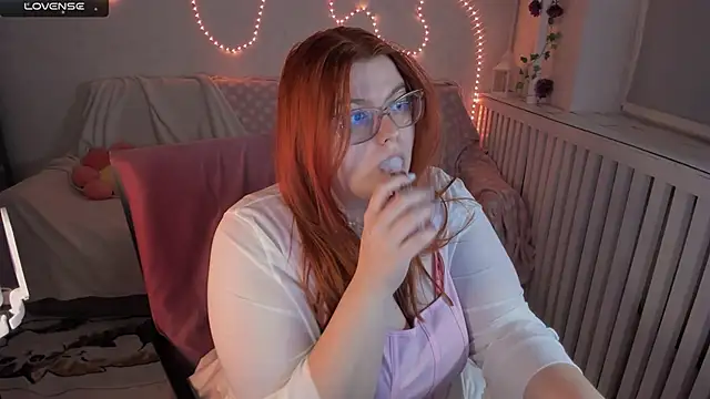 Snapshot of Melissa_Purr chatting on November 6, 7:29 pm Melissa Purr online show from November 6, 7:29 pm