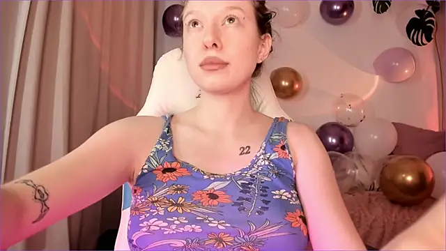 Viktoria Oliverr online show from October 28, 5:29 am