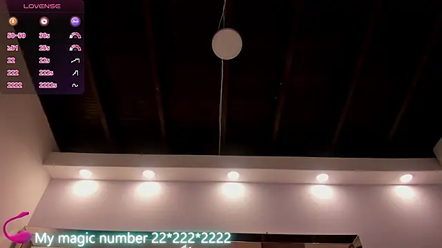 Snapshot of anyi_sweet_titss chatting on November 25, 10:21 pm anyi sweet titss online show from November 25, 10:21 pm