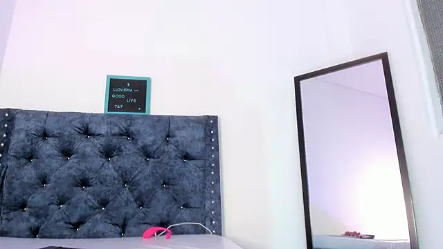 katia  dann online show from January 7, 10:59 pm