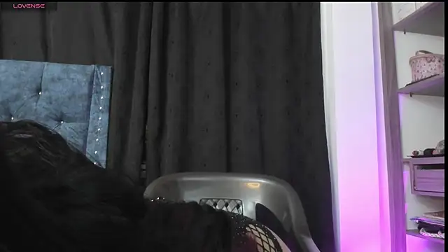 katia  dann online show from April 3, 2:51 am