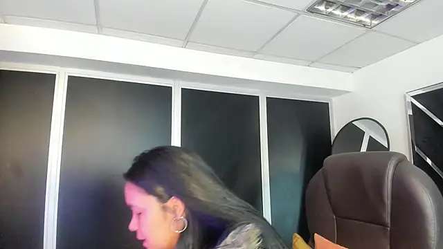 Ivanna18 x online show from October 28, 3:51 am