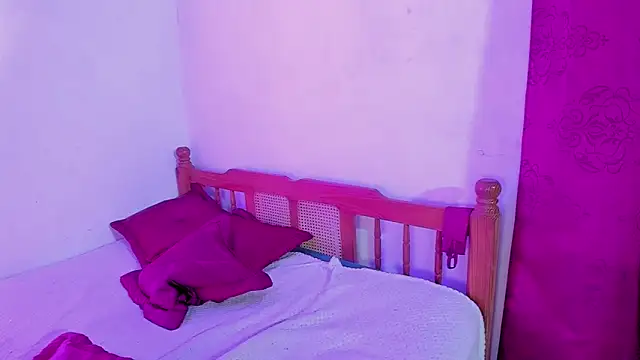 Ivanna18 x online show from May 25, 2:00 am