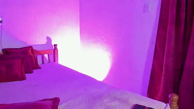 Ivanna18 x online show from March 6, 4:07 am