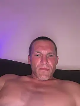 Snapshot of AttractiveSilk5 chatting on June 29, 10:31 pm AttractiveSilk5 online show from June 29, 10:31 pm