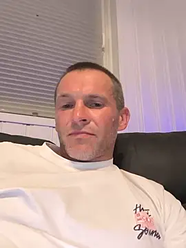 Snapshot of AttractiveSilk5 chatting on June 30, 8:42 pm AttractiveSilk5 online show from June 30, 8:42 pm