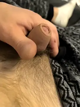 AttractiveSilk5 online show from March 29, 5:42 am