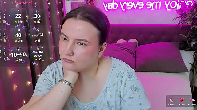 FeralPeach online show from March 15, 5:58 am