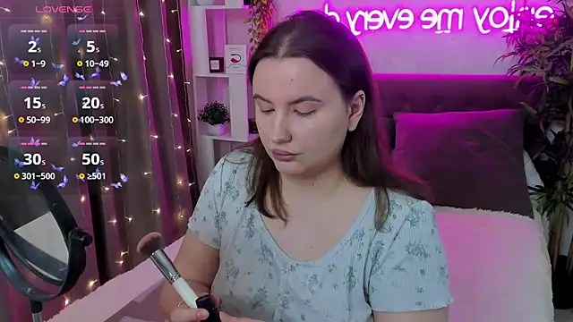 FeralPeach online show from April 24, 7:10 am