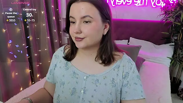 FeralPeach online show from February 7, 5:26 am