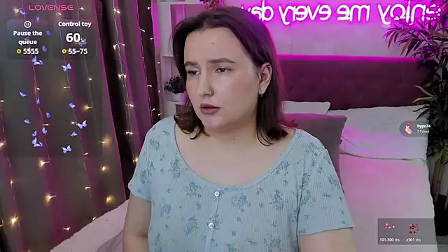 FeralPeach online show from November 2, 6:18 am