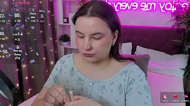 FeralPeach online show from February 22, 5:21 am