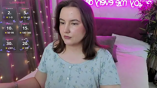 FeralPeach online show from February 1, 5:38 am