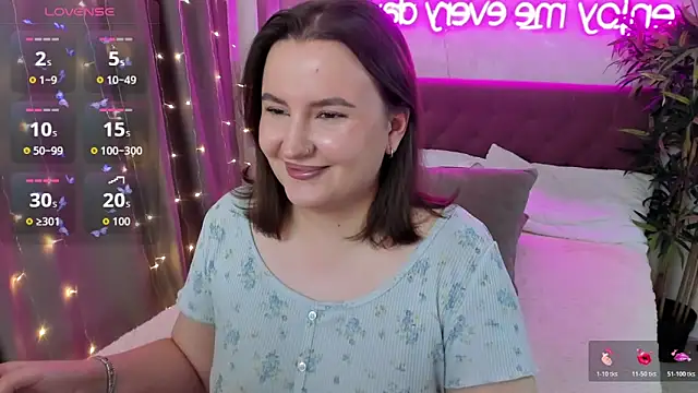 FeralPeach online show from December 21, 8:05 am