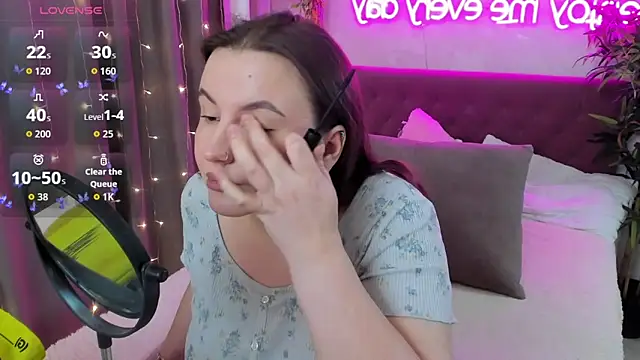 FeralPeach online show from February 28, 6:02 am