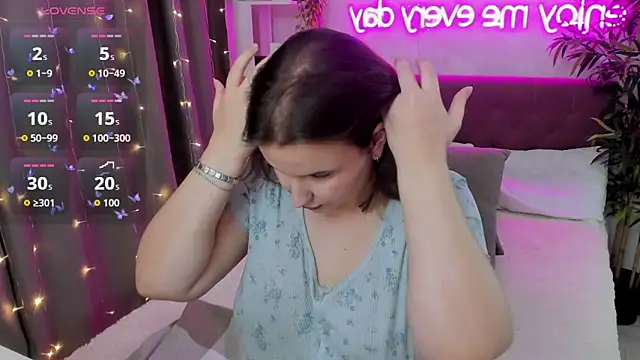 FeralPeach online show from November 1, 6:41 am