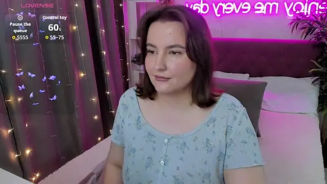 FeralPeach online show from October 24, 5:39 am