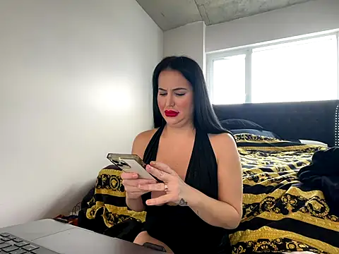 Snapshot of yourgoddessangela chatting on November 15, 8:02 pm yourgoddessangela online show from November 15, 8:02 pm