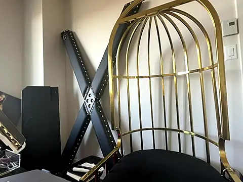 Snapshot of yourgoddessangela chatting on October 29, 3:55 pm yourgoddessangela online show from October 29, 3:55 pm