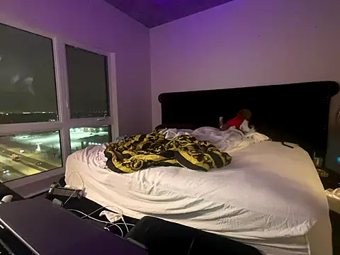 yourgoddessangela online show from December 23, 12:00 am