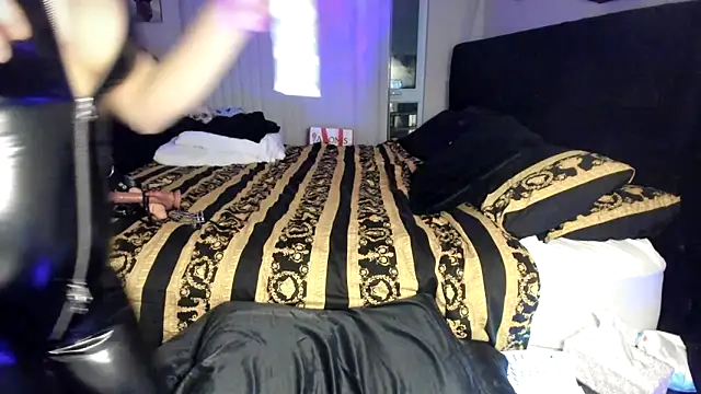 yourgoddessangela online show from February 19, 12:03 am