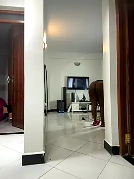 Snapshot of Rose_berry chatting on November 28, 6:13 am Rose berry online show from November 28, 6:13 am