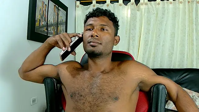 Snapshot of Black_indiian chatting on October 20, 3:12 pm Black indiian online show from October 20, 3:12 pm