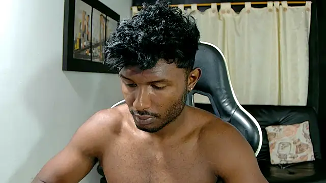 Snapshot of Black_indiian chatting on December 17, 4:34 pm Black indiian online show from December 17, 4:34 pm