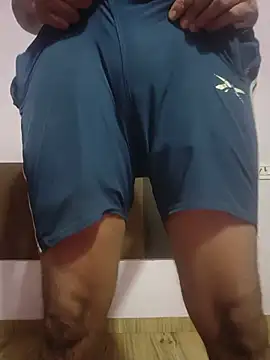 Collegeboywithbigweapan21 online show from May 31, 5:19 pm
