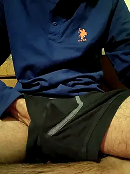 Collegeboywithbigweapan21 online show from December 5, 4:49 pm