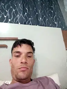 Snapshot of 719610 chatting on November 9, 2:37 am 719610 online show from November 9, 2:37 am