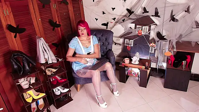 missmabelle online show from October 25, 2:11 am