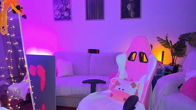 Alyssa Smitt online show from September 17, 10:56 pm