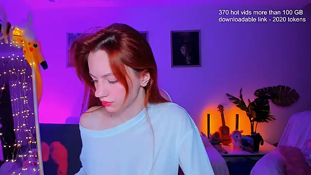 Alyssa Smitt online show from November 21, 1:15 am