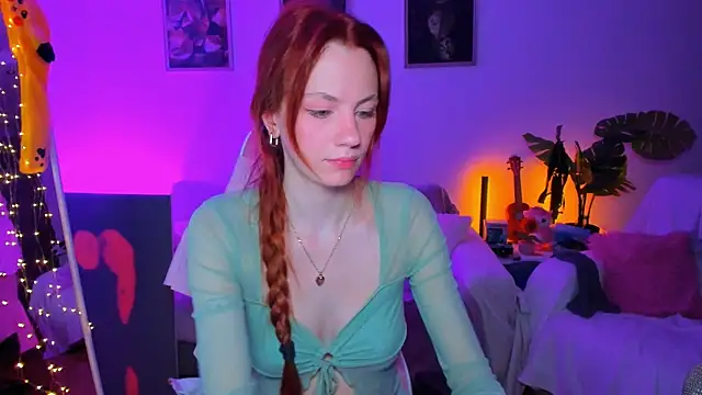 Alyssa Smitt online show from October 27, 6:53 pm