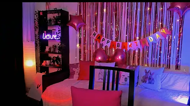 Snapshot of Magic_Allie chatting on October 8, 7:25 pm Magic Allie online show from October 8, 7:25 pm