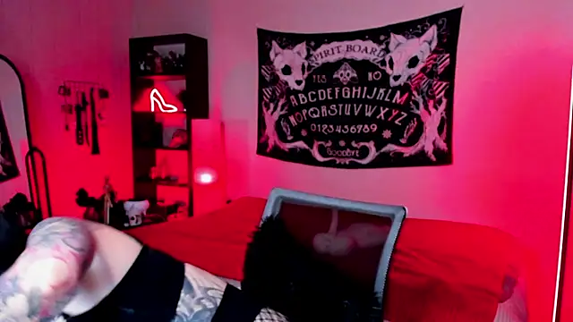 Magic Allie online show from February 28, 7:24 pm