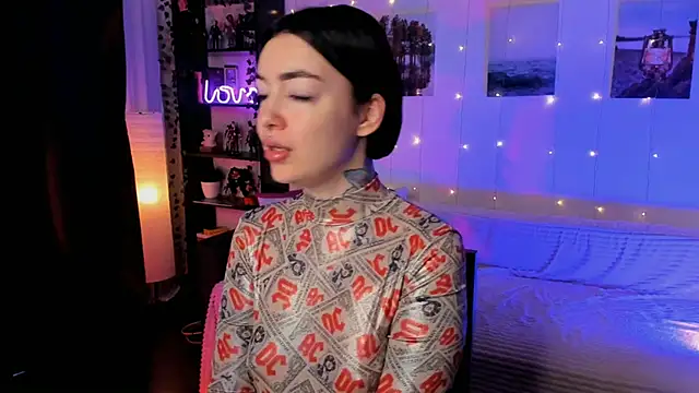 Snapshot of Magic_Allie chatting on September 13, 5:51 am Magic Allie online show from September 13, 5:51 am